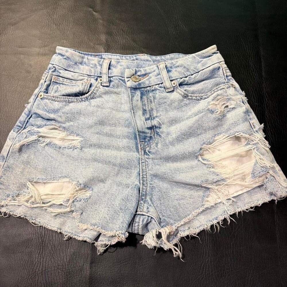 American Eagle Women's Blue Shorts